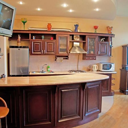 Two Bedroom Luxury Apartment Lviv Eksteriør bilde