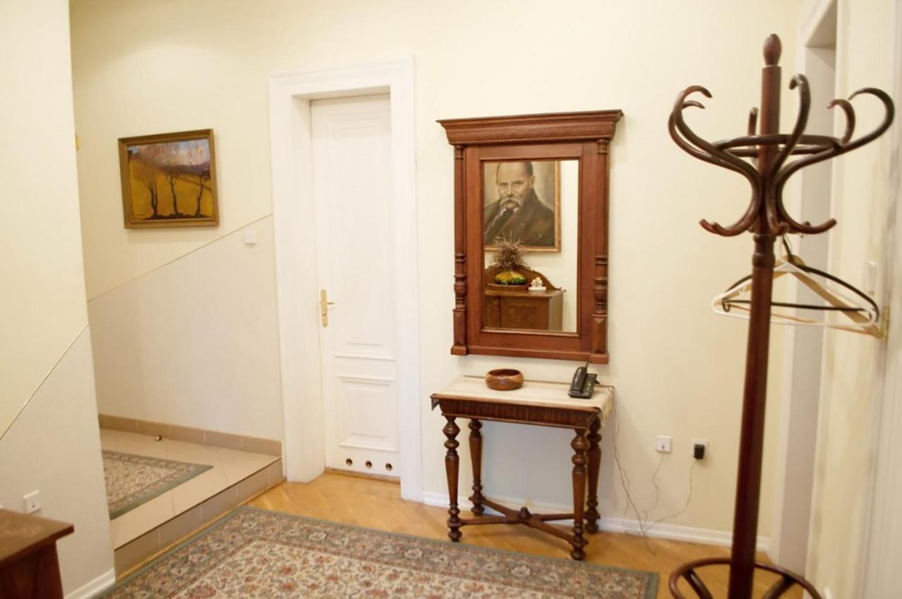 Two Bedroom Luxury Apartment Lviv Eksteriør bilde