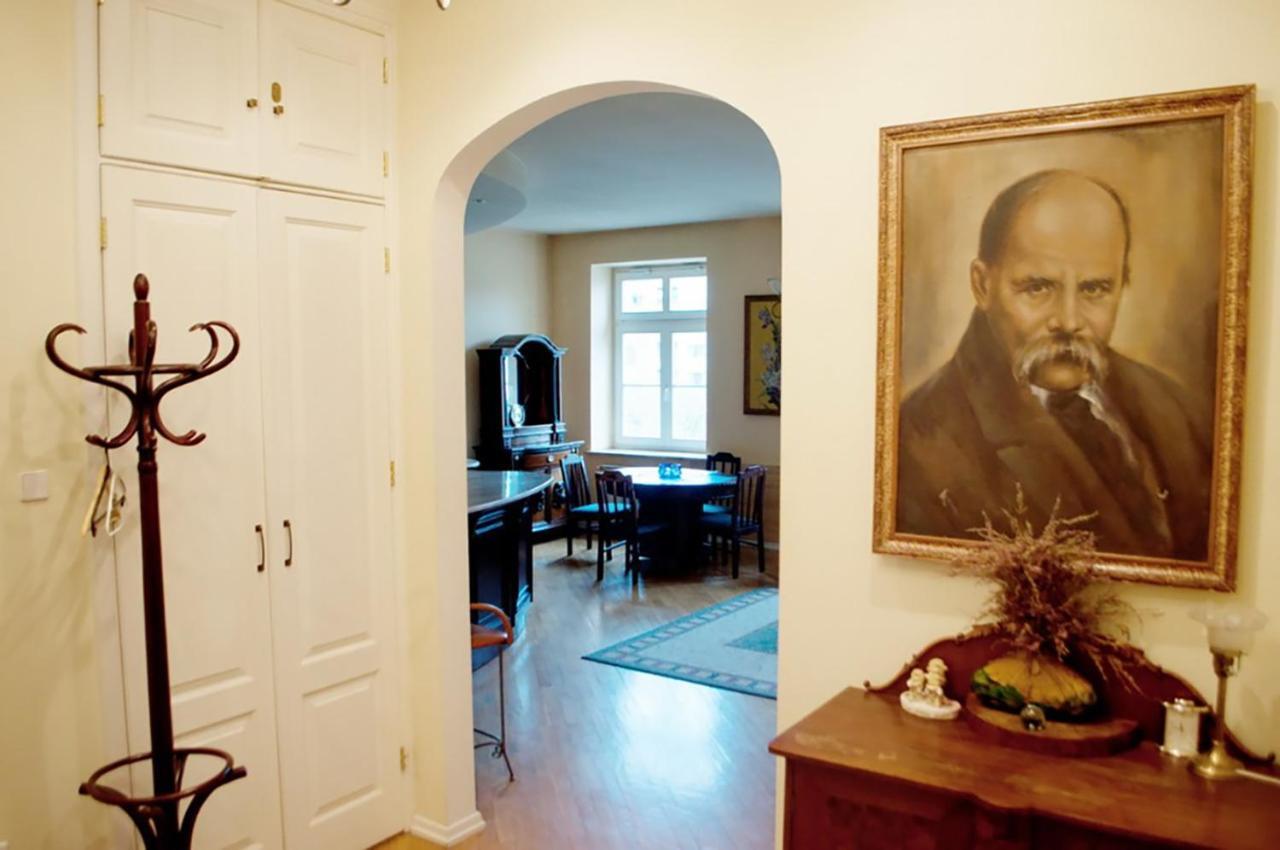 Two Bedroom Luxury Apartment Lviv Eksteriør bilde